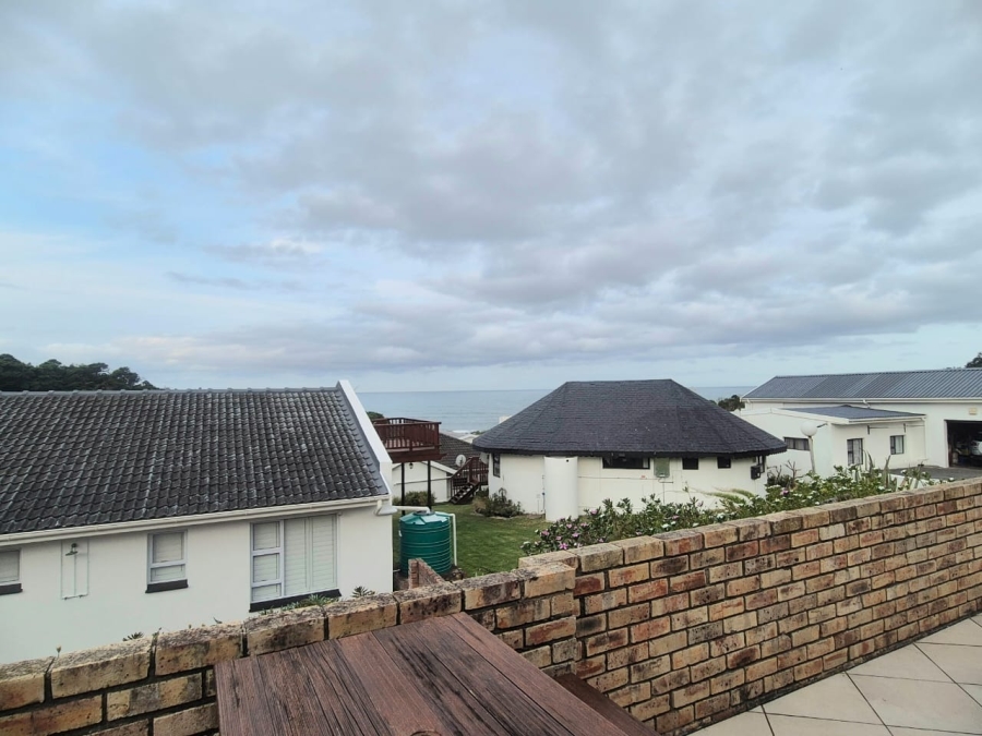 4 Bedroom Property for Sale in Cintsa West Eastern Cape